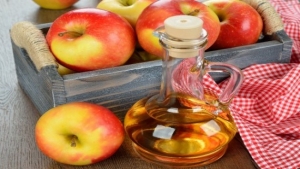 Cách chữa bệnh lậu tại nhà bằng dầu giấm táo